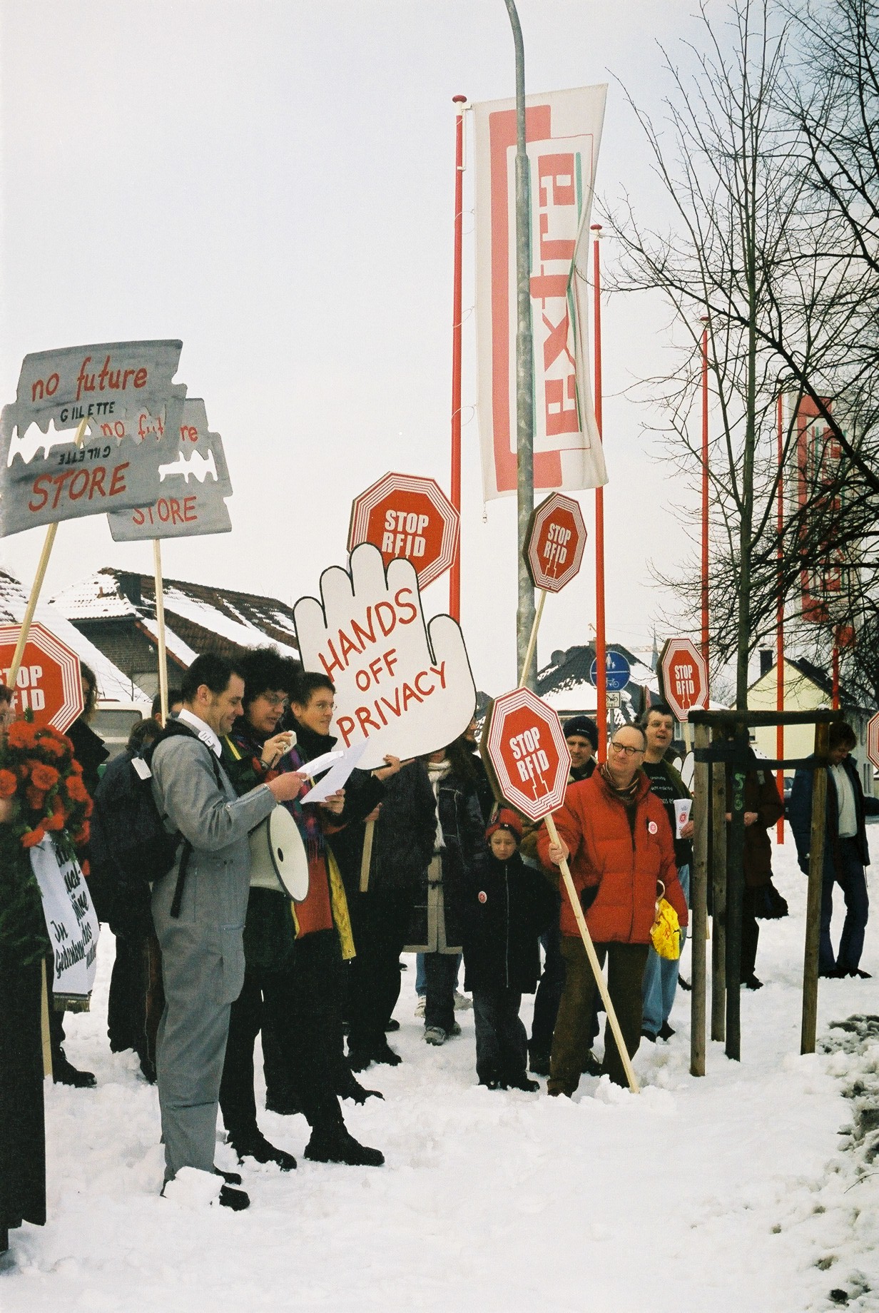 Demo Metro Fahne 2 Ansprache.jpg